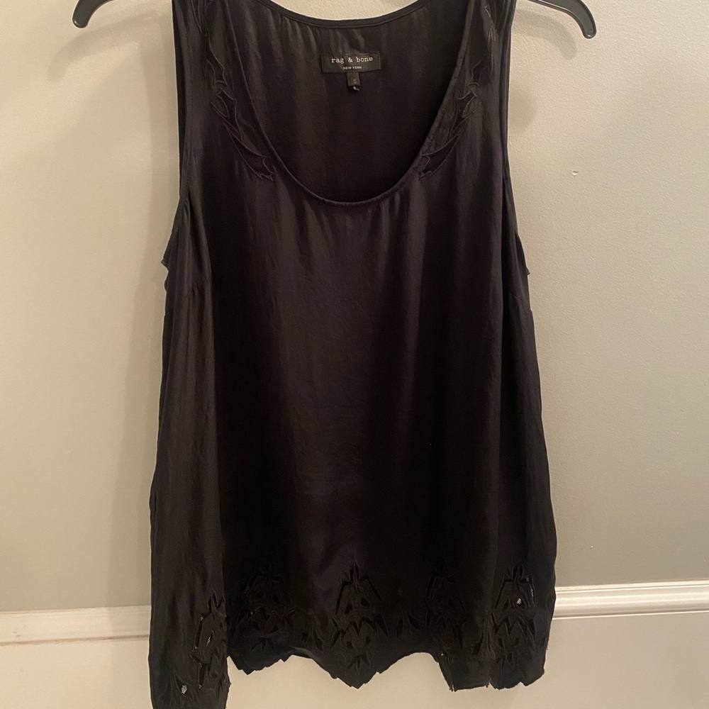 Rag and Bone Black Silk Scoop Neck Filigree Leaf Pattern Trim Tank Top Blouse